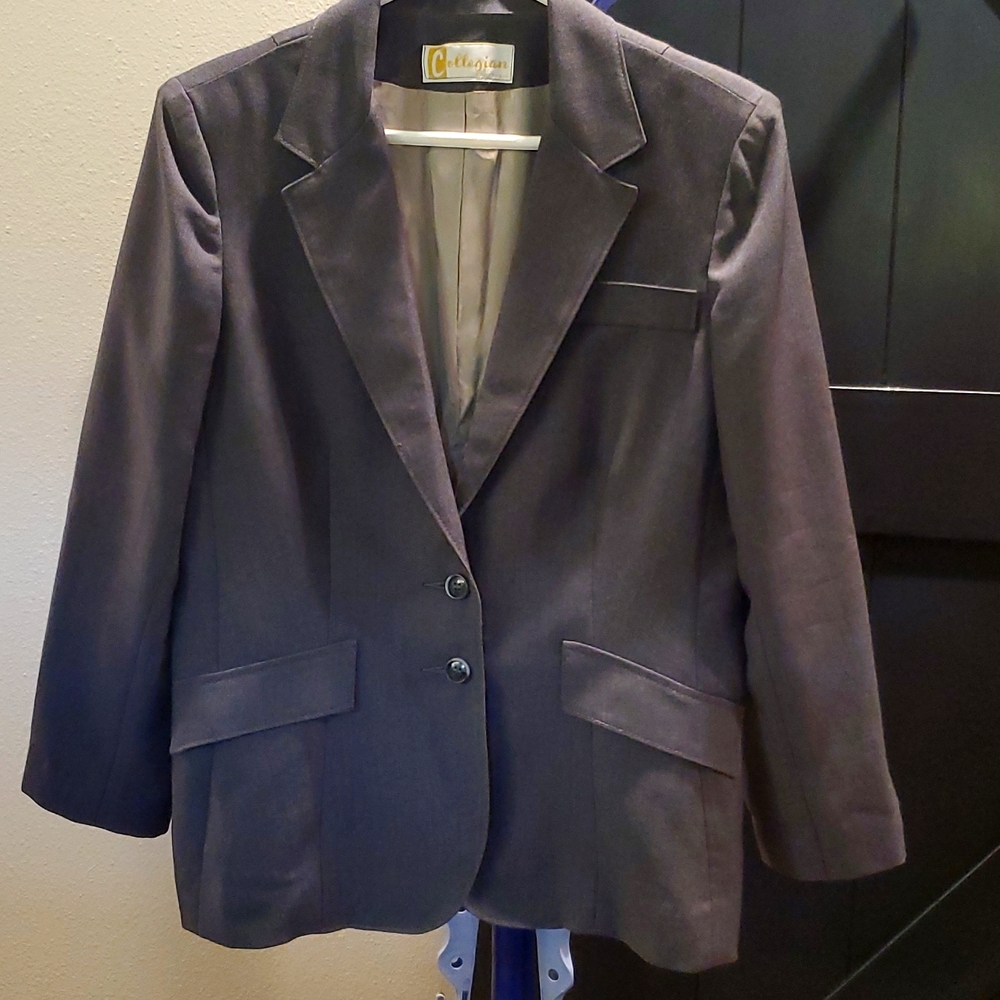 Gray blazer